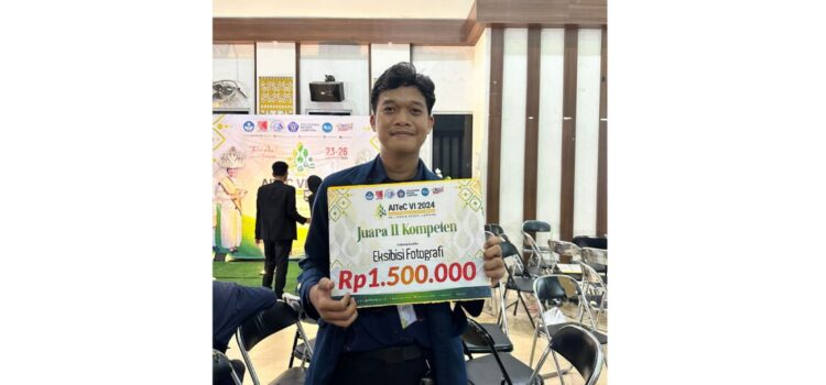 Oky Hidayat, Mahasiswa Agribisnis Pangan, Berhasil Raih Juara II dalam Lomba Eksibisi Fotografi AITec VI 2024