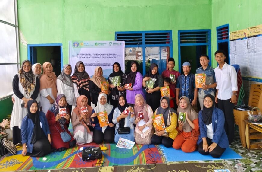 Pengabdian Masyarakat “Pendampingan Rekayasa Kelembagaan Ekonomi Produktif Secara Simultan” Kerjasama PLN, Polinela, dan Emak.id