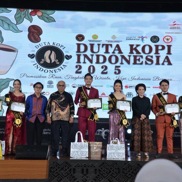 Mahasiswa Polinela Raih Juara Harapan 1 Duta Kopi Indonesia 2025